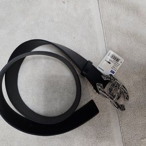 Chanel leather belt in blue and black color